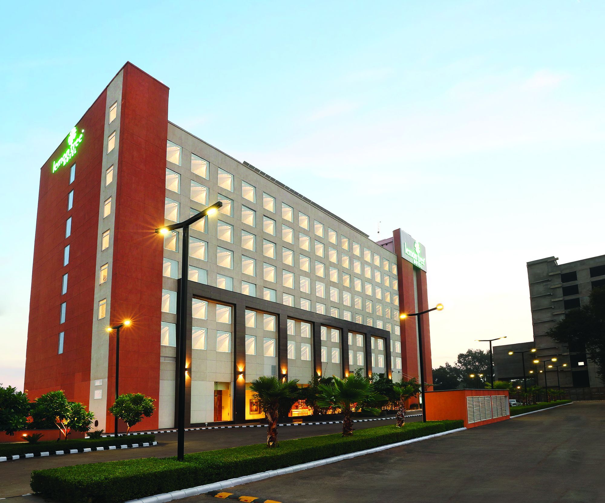Lemon Tree Hotel Sohna Road Gurgaon Ngoại thất bức ảnh